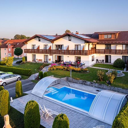 Pension Ambros Buchlberg Exterior photo