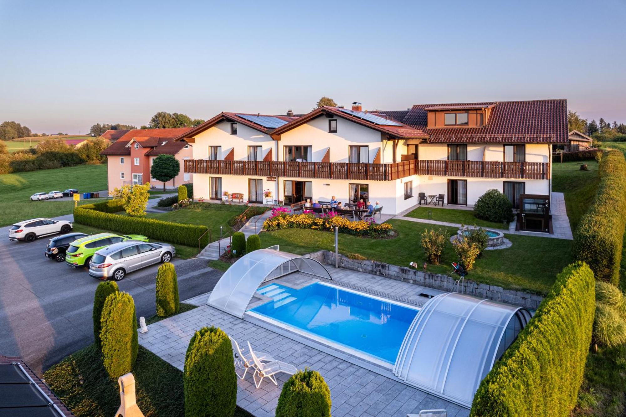 Pension Ambros Buchlberg Exterior photo